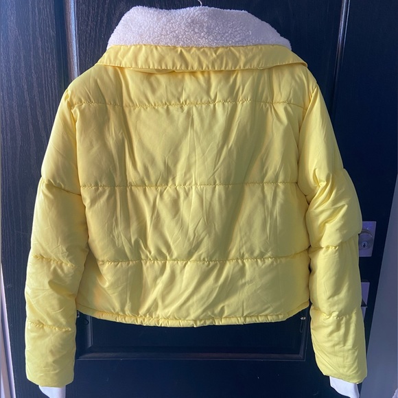 Urban Outfitters Marlow Puffer Jacket - Picture 5 of 10